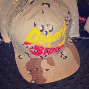 Supreme dessert storm hat